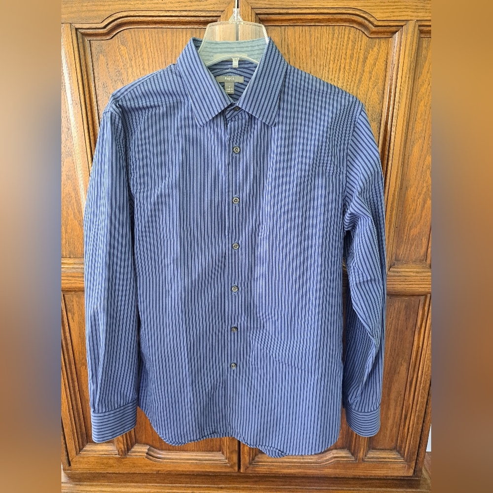 Apt. 9 Blue Casual Button Down Shirt with Textured Pattern